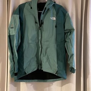 Large Women’s North Face Summit series Jacket